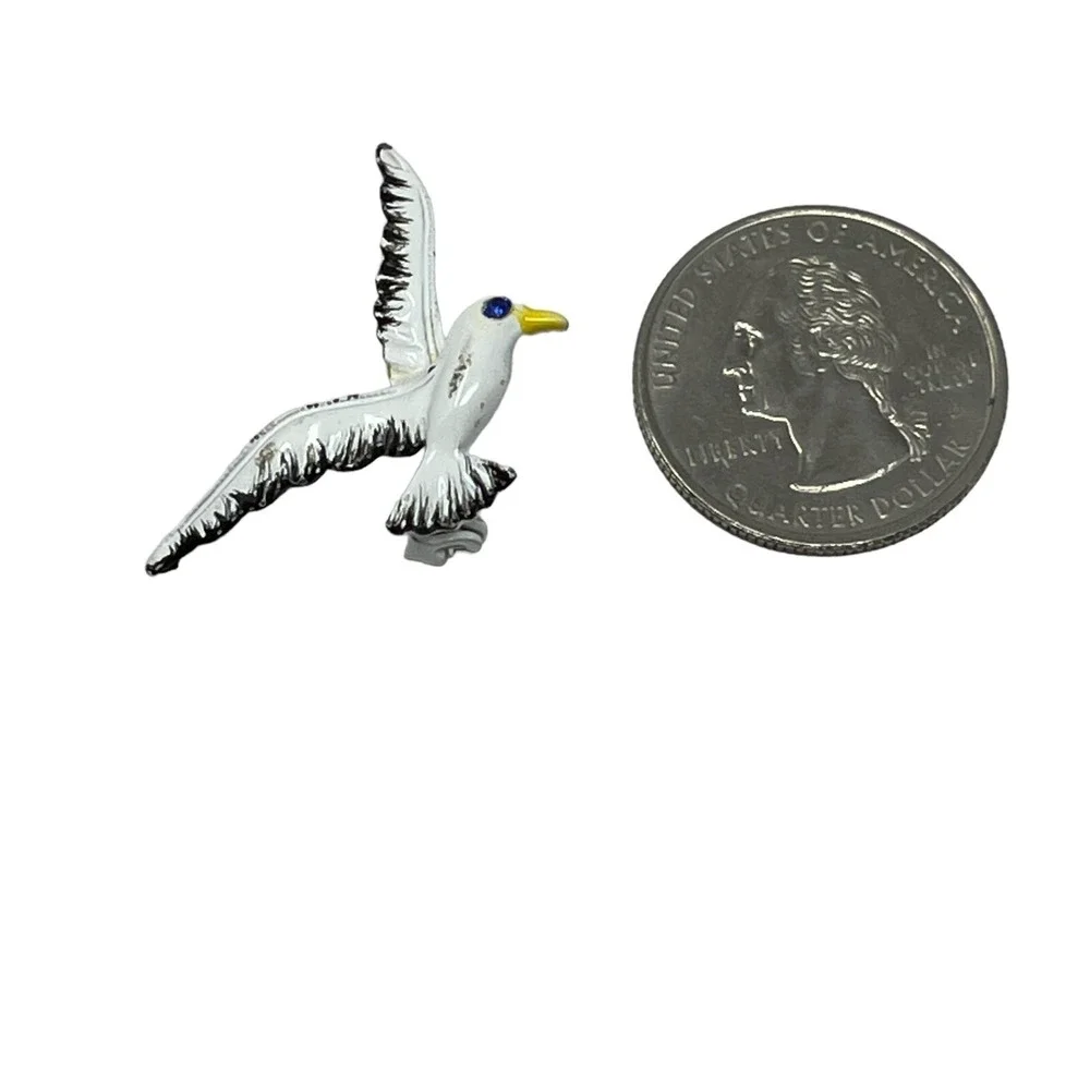 Vintage Gerrys Seagull Brooch White‎ Enamel Blue Crystal Eye Pin